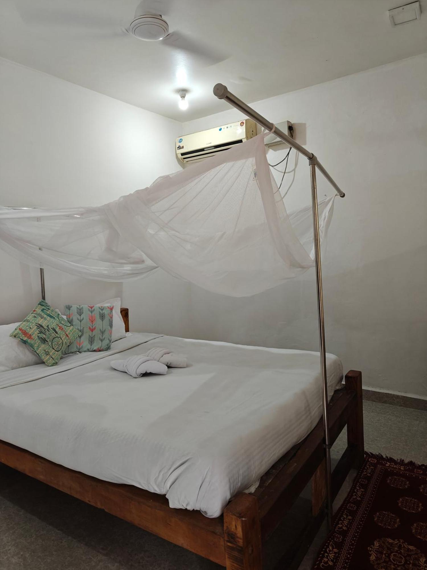 Rococo Pelton Beach Huts Palolem Beach Goa Chambre photo